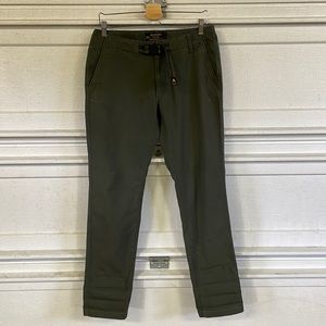 Burton pants size 31 with belt